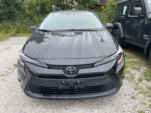 Used 2024 Toyota Corolla LE FWD image 7