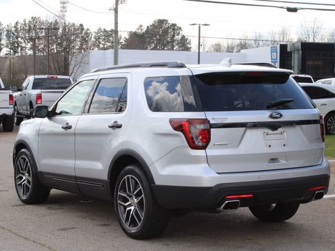 Used 2016 Ford Explorer Sport w/ Equipment Group 401A image 5