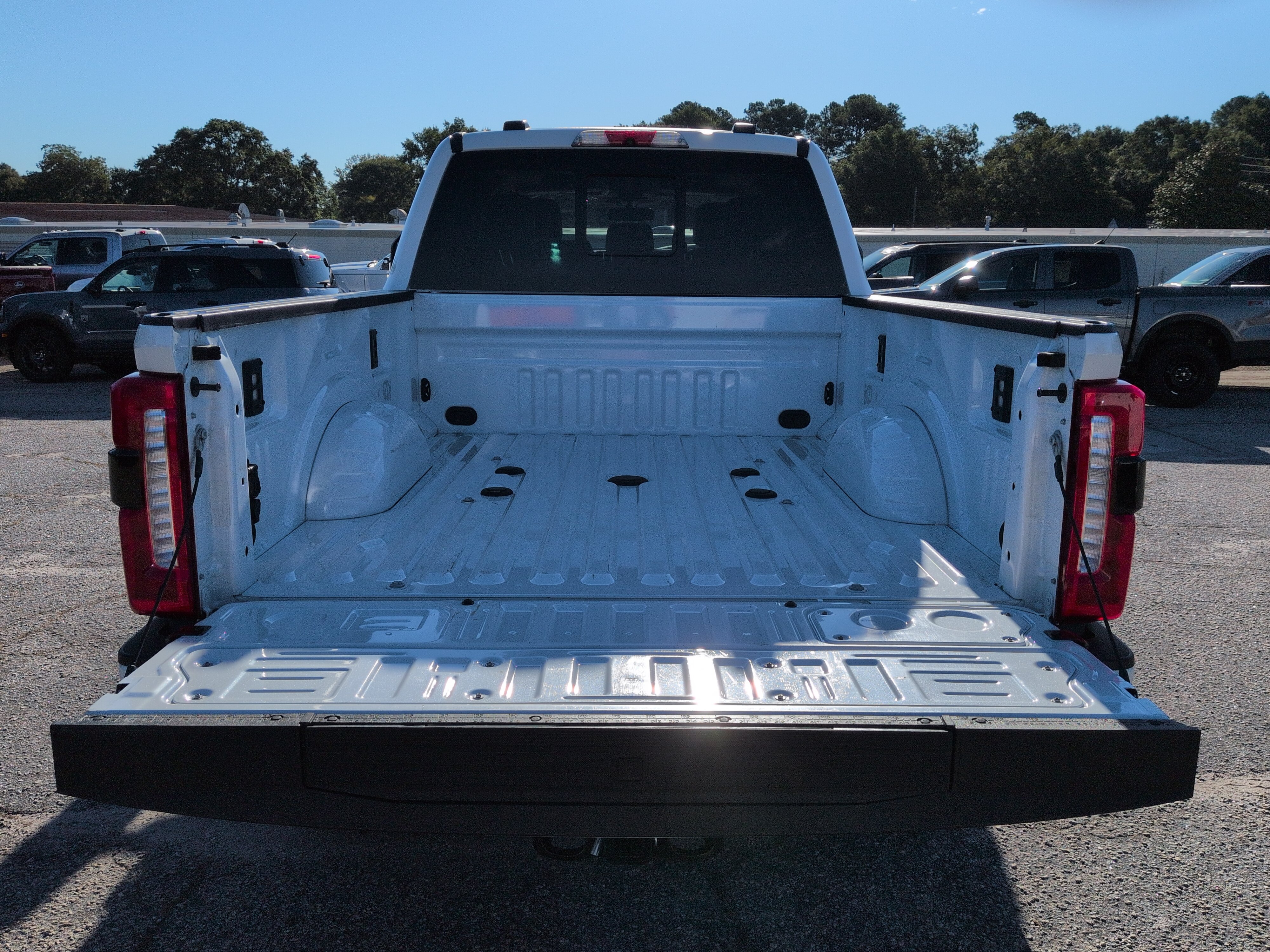 Certified 2024 Ford F250 Lariat w/ Lariat Ultimate Package AWD/4WD image 11