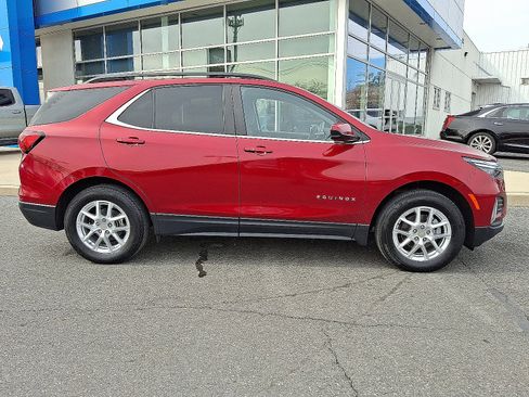Used 2023 Chevrolet Equinox LT AWD/4WD image 8