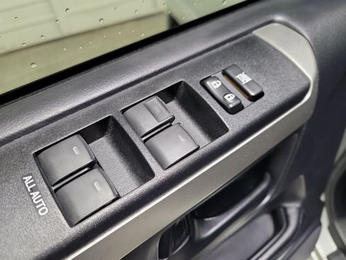 Used 2013 Toyota 4Runner Limited RWD image 17
