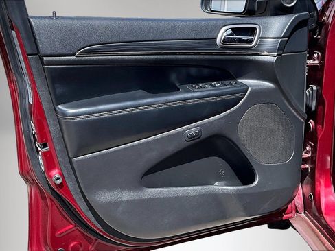 Used 2020 Jeep Grand Cherokee Limited X image 20