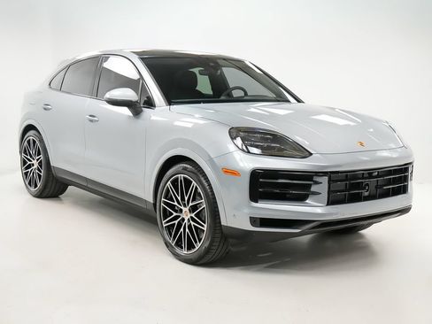 Used 2026 Porsche Cayenne S AWD/4WD image 8