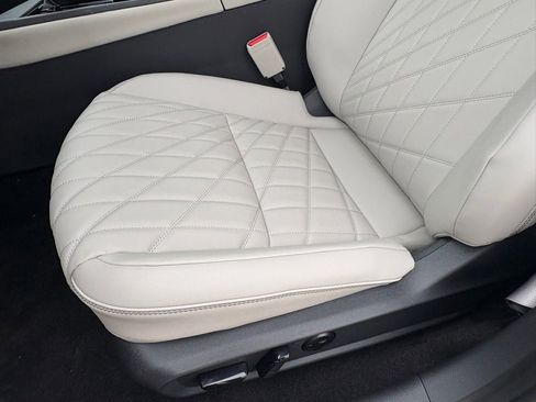 New 2026 Nissan Sentra SL w/ Floor Mat Package FWD image 20