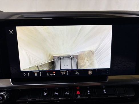 Used 2025 GMC Sierra 2500 SLT w/ SLT Premium Package image 53