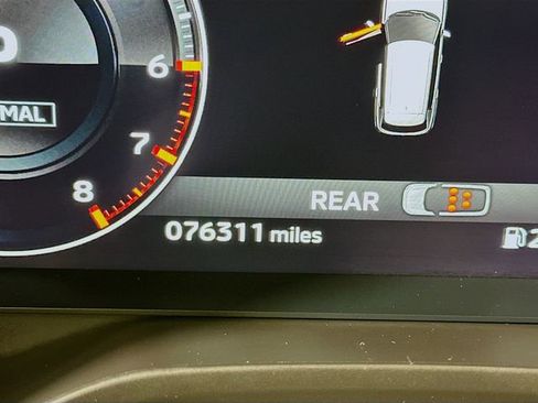 Used 2022 Mitsubishi Outlander SEL image 12