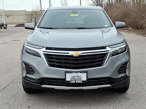 Used 2024 Chevrolet Equinox LT w/ LPO, Floor Liner Package image 32