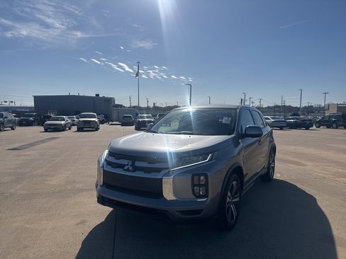 Used 2023 Mitsubishi Outlander Sport ES image 6