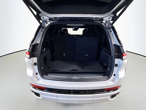 Used 2024 Jeep Grand Cherokee L Summit w/ High Altitude Package image 26