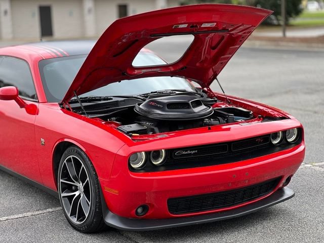 Used 2016 Dodge Challenger R/T Scat Pack RWD image 43
