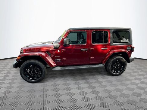 Used 2022 Jeep Wrangler Unlimited Sahara AWD/4WD image 9