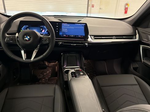Used 2026 BMW X1 xDrive28i w/ Technology Package AWD/4WD image 16