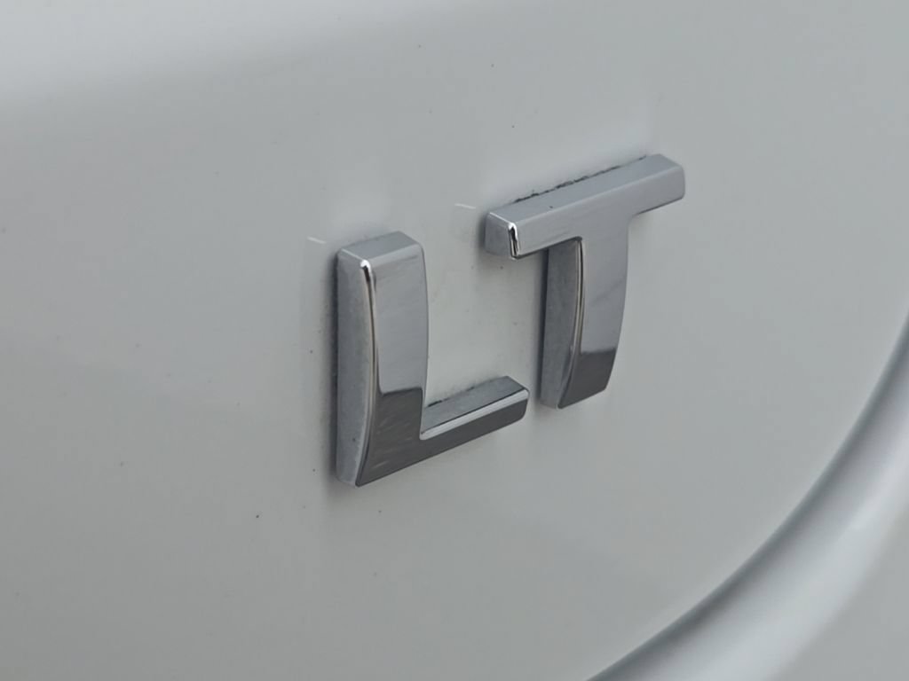 Certified 2025 Chevrolet Trax LT FWD image 39