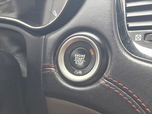 Certified 2018 Dodge Durango R/T w/ Technology Group image 34