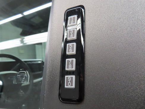 Used 2024 Ford F350 XLT image 46