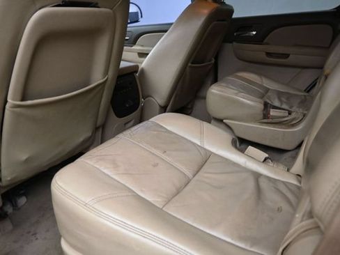Used 2011 GMC Yukon SLT w/ Regional Value Package RWD image 25