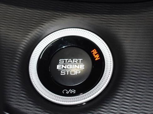 New 2025 Jeep Grand Cherokee L Altitude image 21