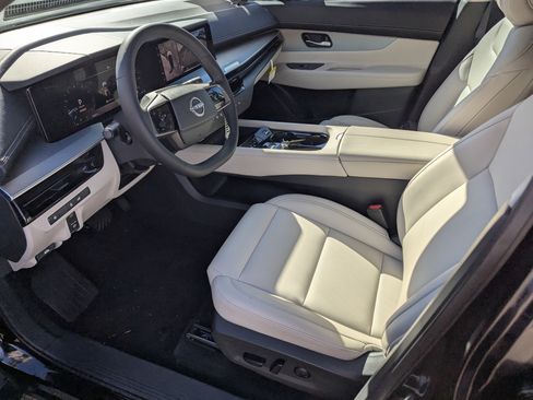 Used 2025 Nissan Murano SL image 9