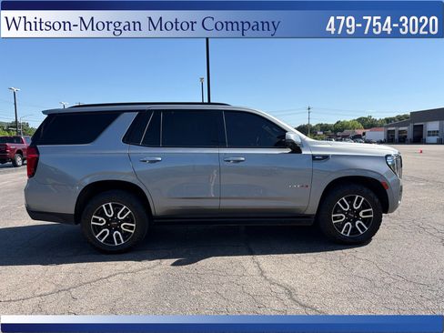 Used 2023 GMC Yukon AT4 w/ AT4 Premium Package AWD/4WD image 5