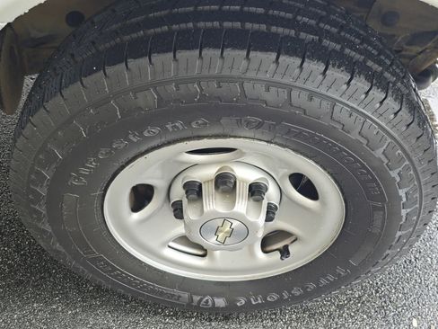 Used 2020 Chevrolet Express 2500 w/ Driver Convenience Package image 29