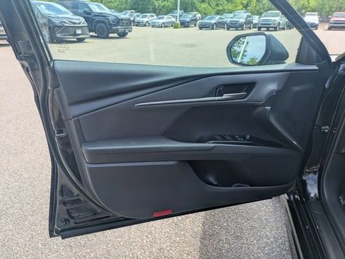 Used 2026 Toyota Camry SE w/ Convenience Package FWD image 21