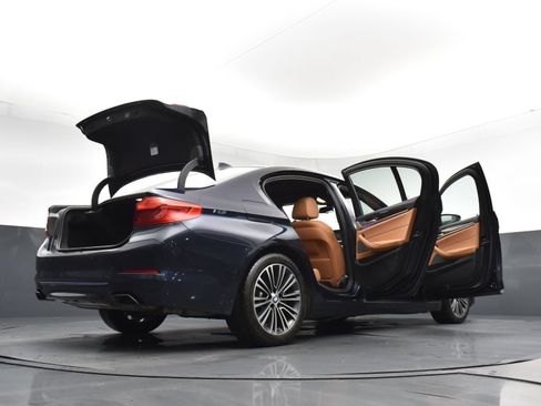 Used 2019 BMW 540i xDrive w/ Convenience Package AWD/4WD image 30