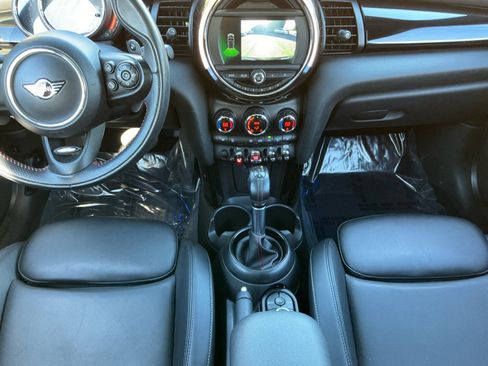 Used 2019 MINI Cooper S image 11