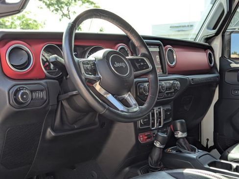 Used 2018 Jeep Wrangler Unlimited Rubicon AWD/4WD image 10