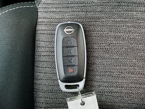 Used 2023 Nissan Rogue SV AWD/4WD image 28