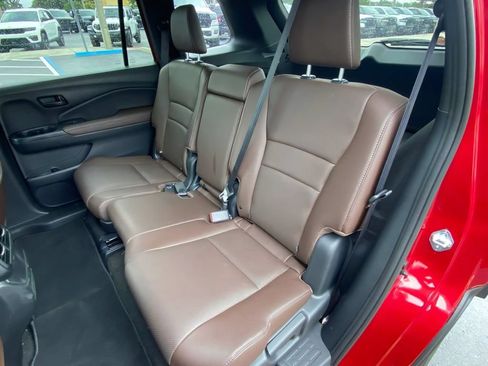 Used 2025 Honda Passport EX-L image 26