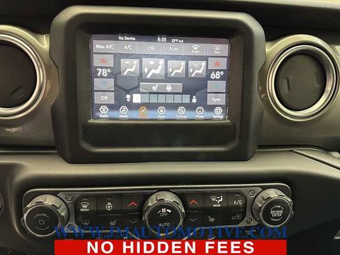 Used 2019 Jeep Wrangler Unlimited Sahara w/ Cold Weather Group image 25