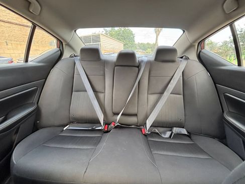 Used 2025 Nissan Altima 2.5 SV FWD image 39