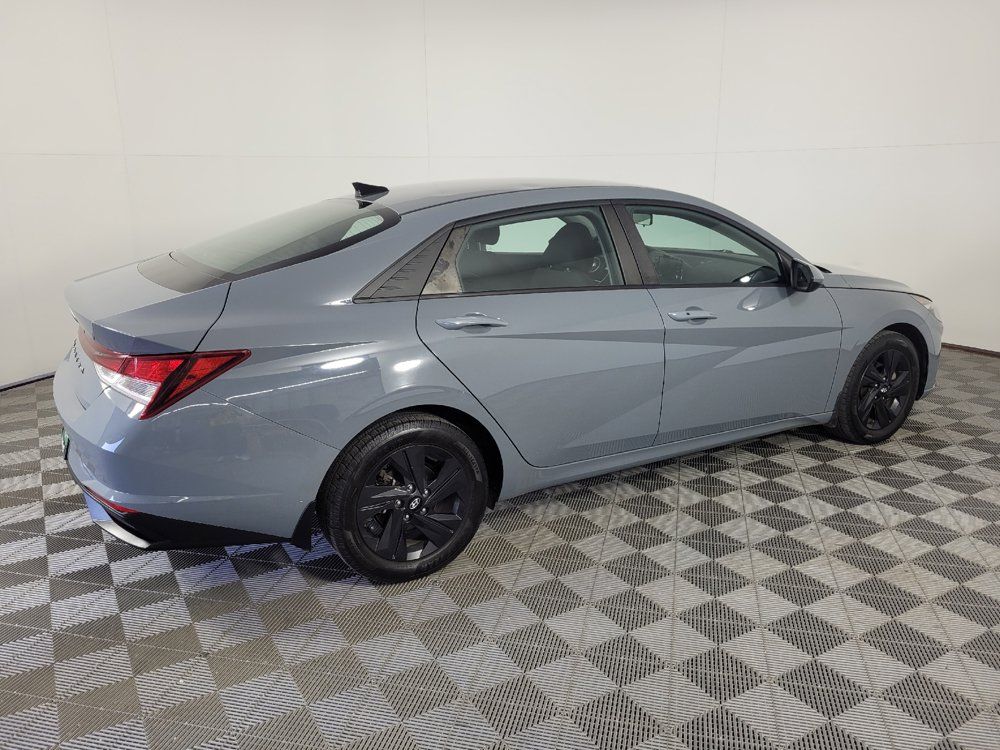 Used 2021 Hyundai Elantra SEL w/ Convenience Package FWD image 10