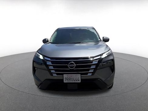 Used 2025 Nissan Rogue SV AWD/4WD image 4