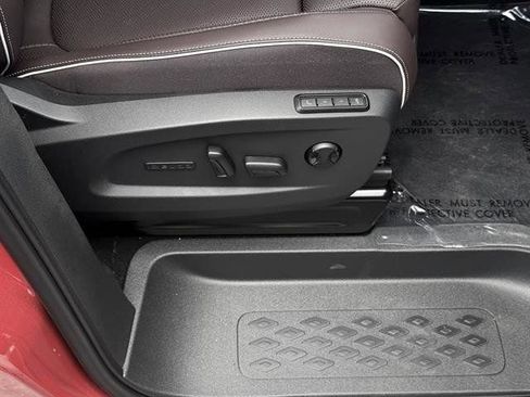 New 2025 Volkswagen ID. Buzz Pro S Plus image 25