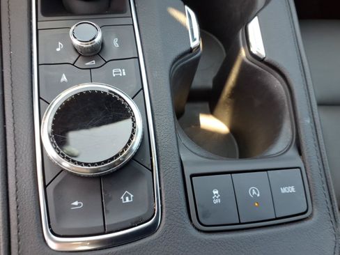 Certified 2024 Cadillac XT4 Premium Luxury AWD/4WD image 31