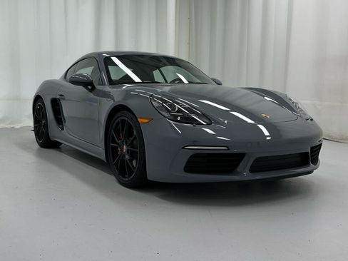 Used 2025 Porsche 718 Cayman S RWD image 2