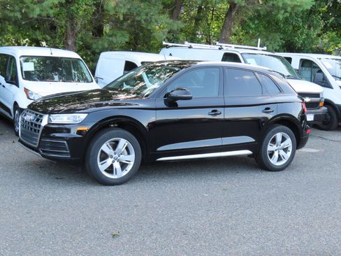 Used 2018 Audi Q5 2.0T Premium AWD/4WD image 2