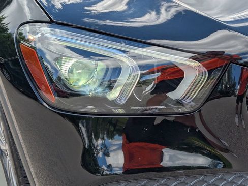 Used 2020 Mercedes-Benz GLE 350 4MATIC w/ Parking Assist Package image 9