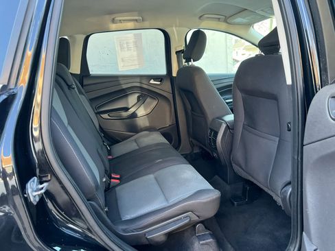 Used 2018 Ford Escape SE FWD image 29