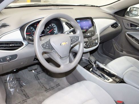Used 2022 Chevrolet Malibu LT image 22