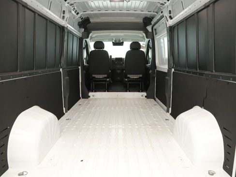 Used 2026 RAM ProMaster 2500 w/ Convenience Group FWD image 15