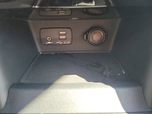 Used 2022 Subaru Forester Touring AWD/4WD image 17