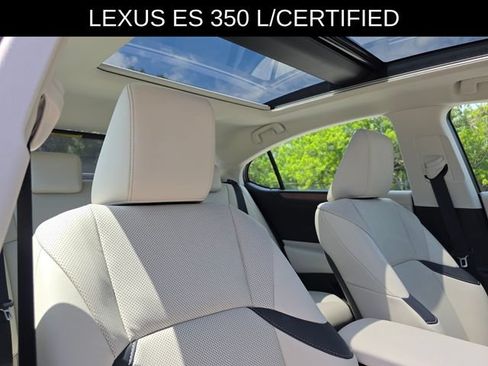 Used 2025 Lexus ES 350 w/ Premium Package FWD image 11