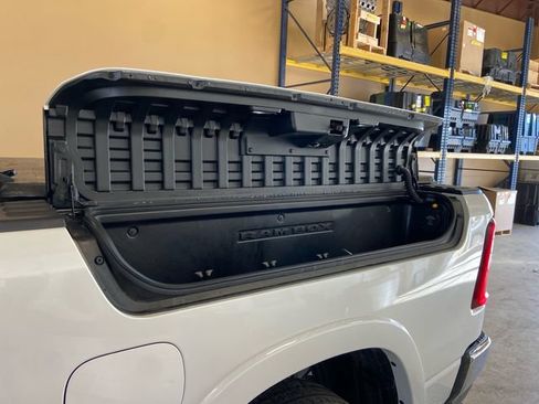 New 2026 RAM 1500 Limited AWD/4WD image 18