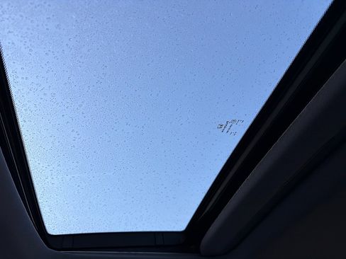 Used 2023 Honda Odyssey EX-L image 12