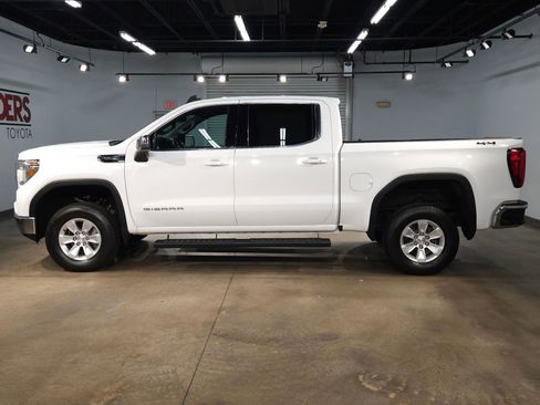 Used 2019 GMC Sierra 1500 SLE w/ SLE Value Package image 4