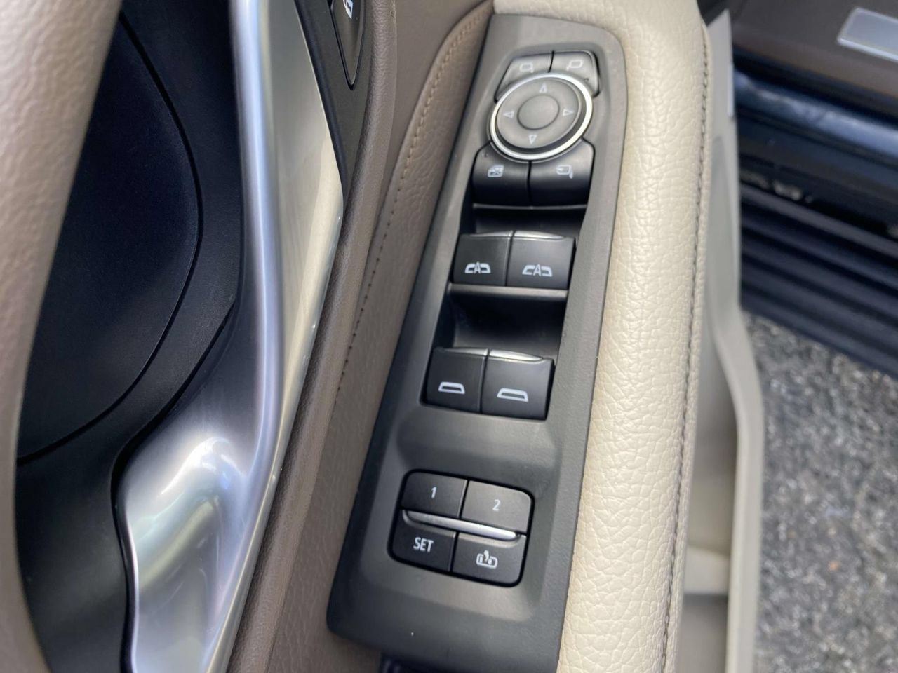 Used 2022 GMC Yukon XL Denali w/ Denali Ultimate Package AWD/4WD image 19