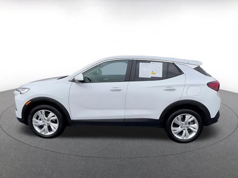 Used 2025 Buick Encore GX Preferred image 9