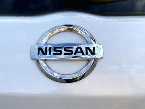 Certified 2020 Nissan Kicks SV image 30